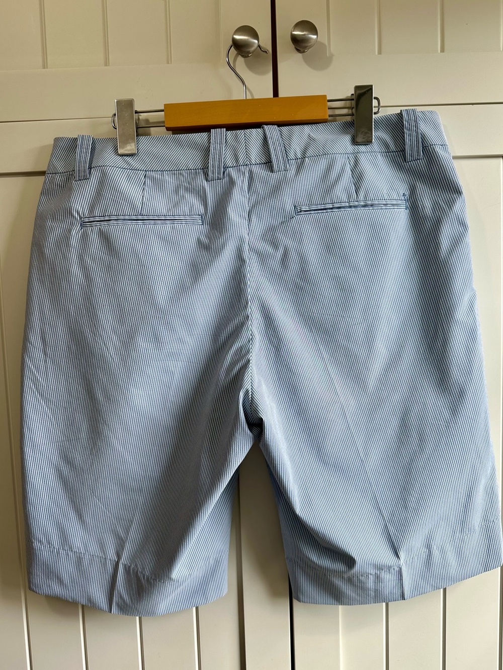 Abacus Women’s Performance Shorts Size 12 blue white pinstripe tech golf - Picture 6 of 13